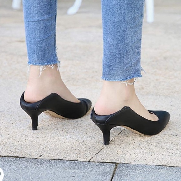 Black kitten heel pumps- pointed toe- foldable - Picture 8 of 9